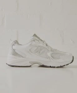 New Balance 725 Sneaker - White New & Most Loved