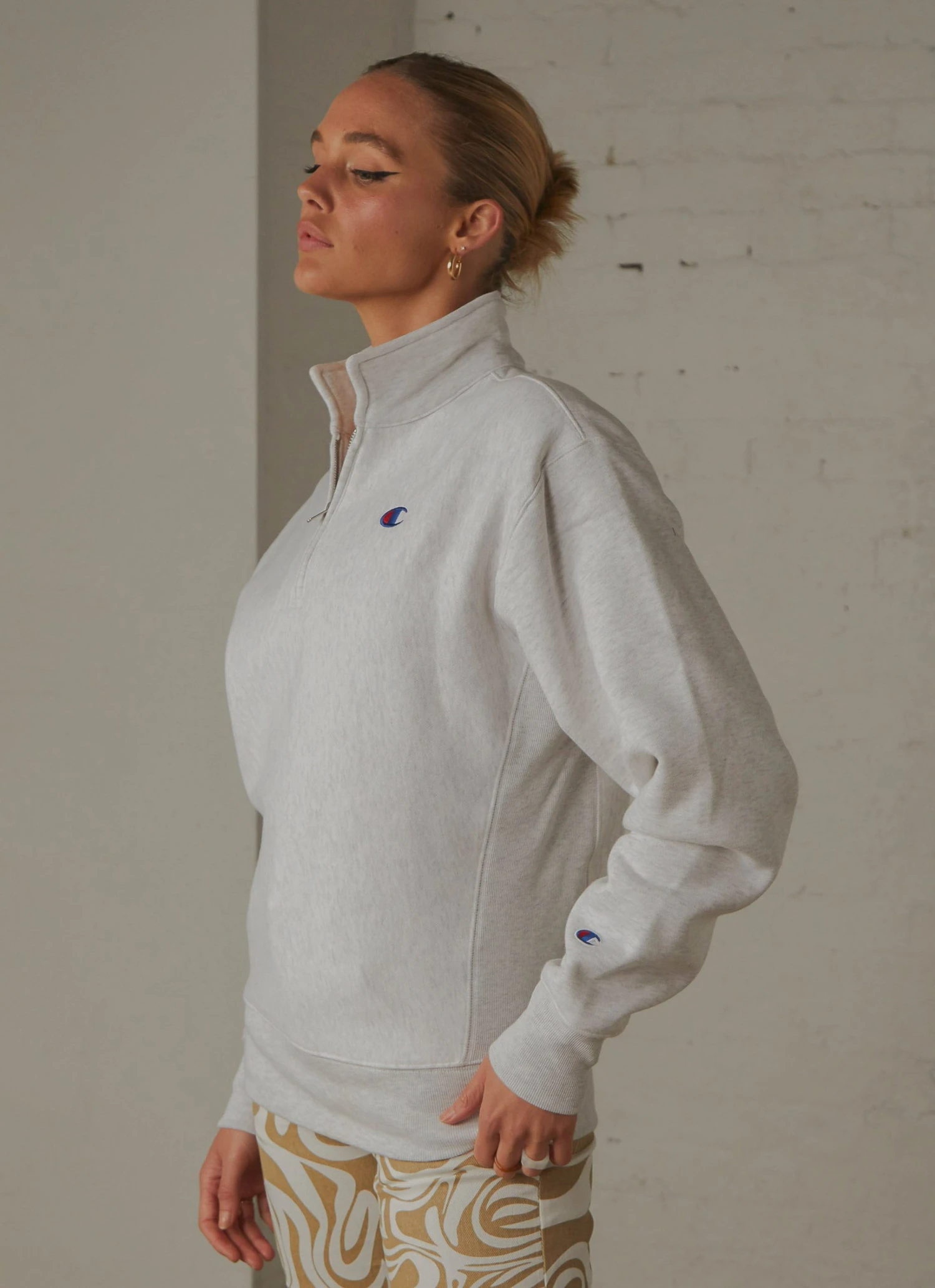 Champion Reverse Weave Boyfriend Quarter Zip Jumper - Silver Grey New & Most Loved 4 Champion Reverse Weave Boyfriend Quarter Zip Jumper - Silver Grey New & Most Loved