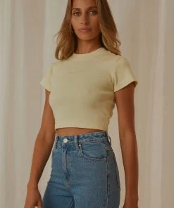 Abrand A 90s Crop Tee - Butter 6 Abrand A 90s Crop Tee - Butter