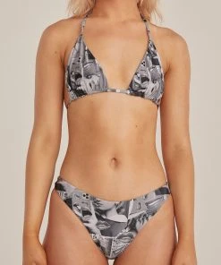 Riley Hubatka X Peppermayo Holiday Mode Bikini Top - Riley Collage New & Most Loved 9 Riley Hubatka X Peppermayo Holiday Mode Bikini Top - Riley Collage New & Most Loved