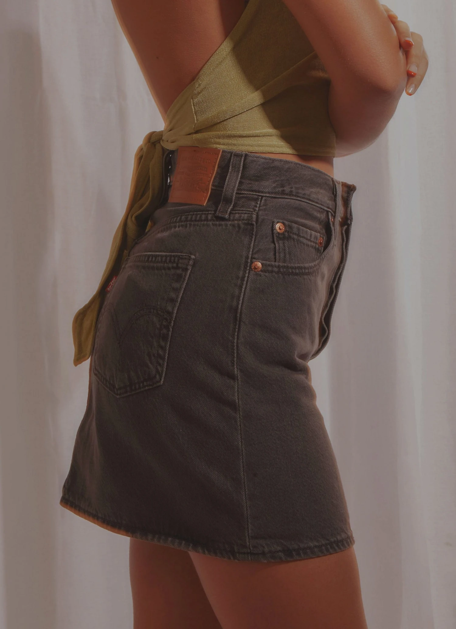 Levi's Ribcage Skirt - Washed Noir Black 4 Levi's Ribcage Skirt - Washed Noir Black